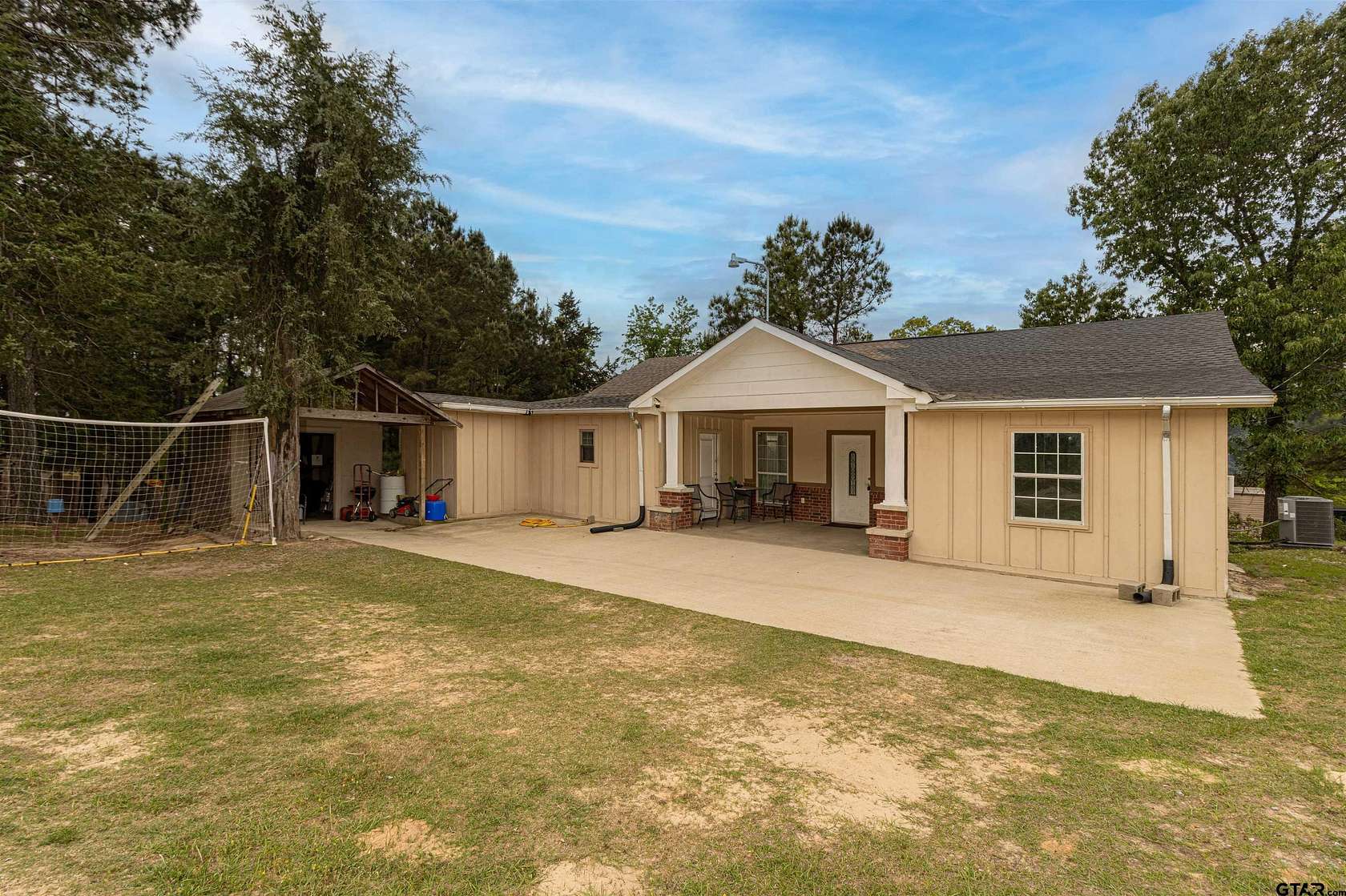 1.54 Acres of Land with Home for Sale in Tyler, Texas