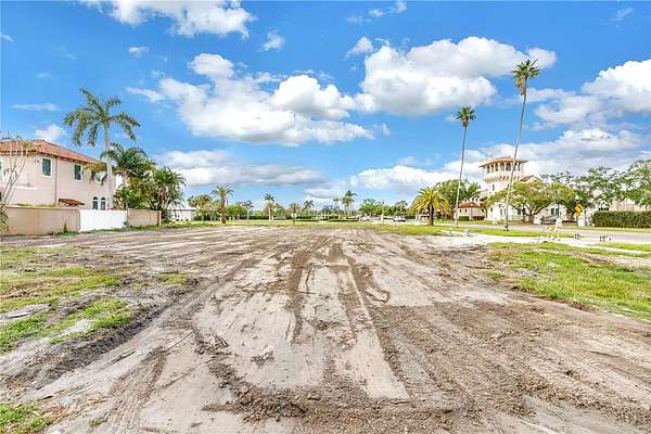 0.34 Acres of Residential Land for Sale in St. Petersburg, Florida