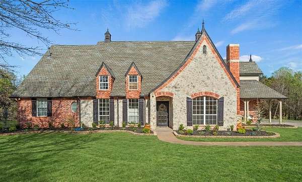 2.23 Acres of Land with Home for Sale in Mustang, Oklahoma