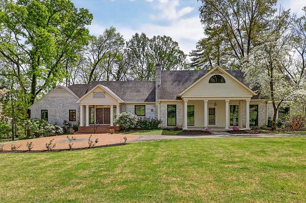 1.69 Acres of Land with Home for Sale in Nashville, Tennessee