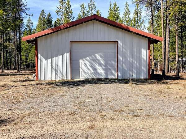 1.8 Acres of Residential Land for Sale in Crescent, Oregon