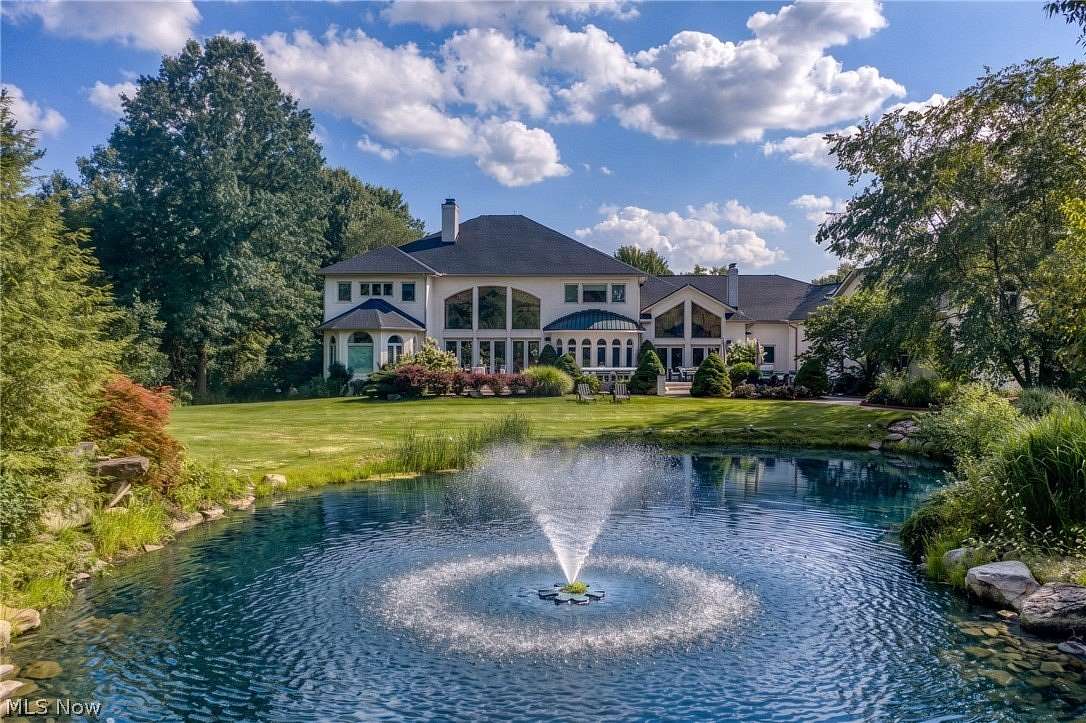 2.68 Acres of Land with Home for Sale in Moreland Hills, Ohio