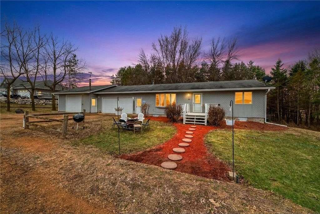 25.9 Acres of Agricultural Land with Home for Sale in Belle Plaine Township, Minnesota