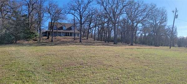 3.5 Acres of Land with Home for Sale in Jewett, Texas