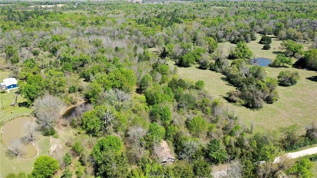 7 Acres of Land for Sale in Midway, Texas