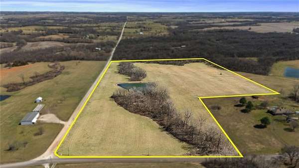 35.8 Acres of Recreational & Residential Land for Sale in Stewartsville, Missouri