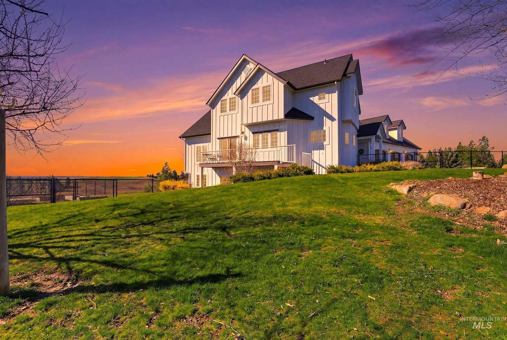 10.2 Acres of Land with Home for Sale in Moscow, Idaho