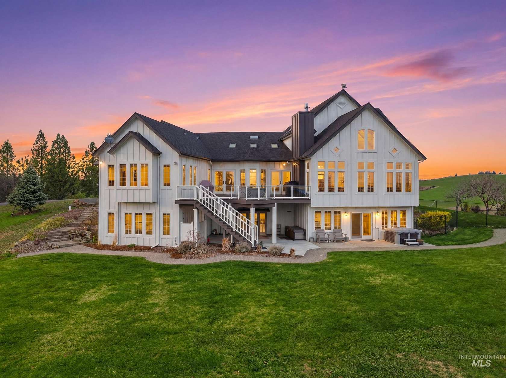 10.2 Acres of Land with Home for Sale in Moscow, Idaho