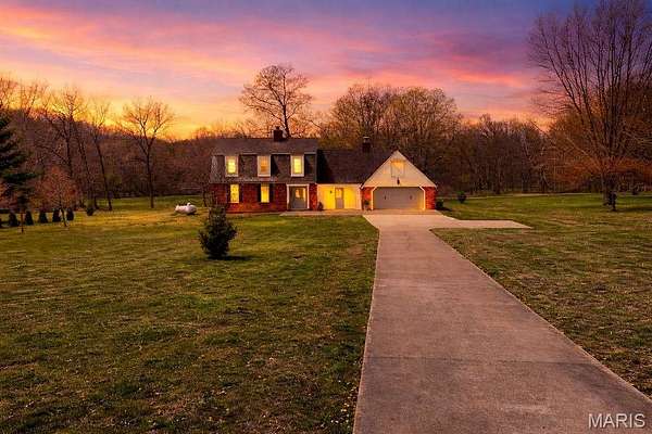 3.1 Acres of Land with Home for Sale in Farmington, Missouri