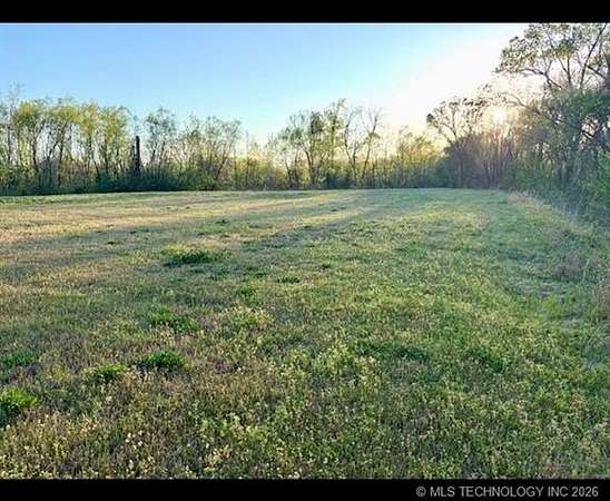 1.15 Acres of Mixed-Use Land for Sale in Muskogee, Oklahoma