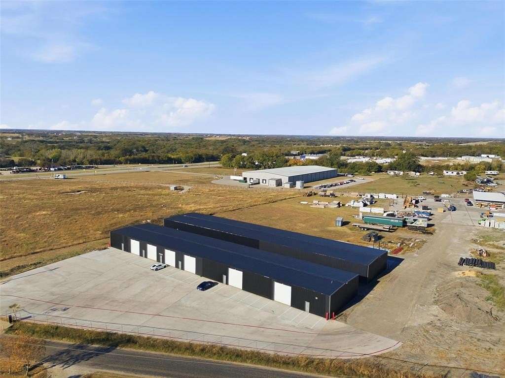 14.6 Acres of Commercial Land for Lease in Waxahachie, Texas