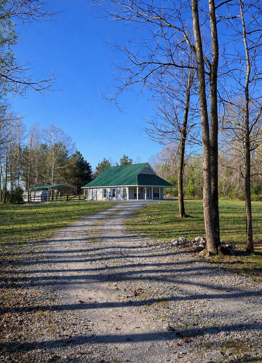 5 Acres of Land with Home for Sale in Woodlawn, Tennessee