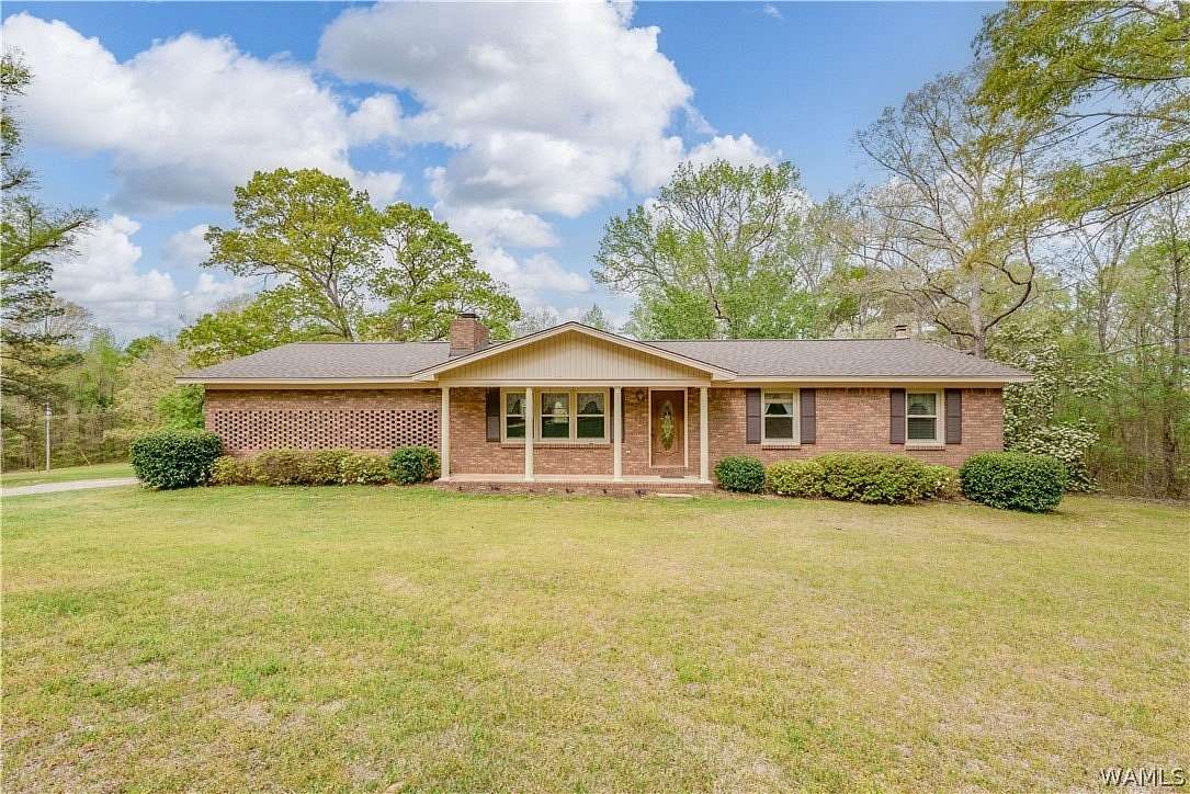 5.64 Acres of Land with Home for Sale in Buhl, Alabama