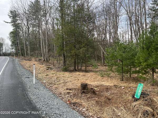 1 Acre of Land for Sale in Hawley, Pennsylvania