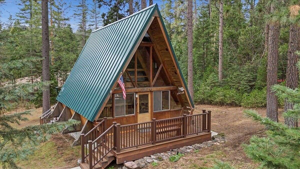 1 Acre of Land with Home for Sale in Mount Shasta, California