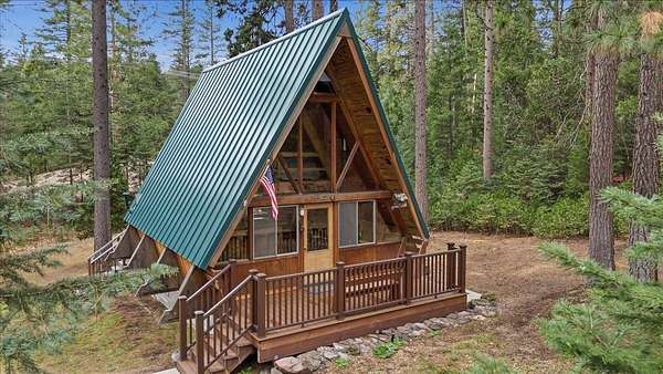 1 Acre of Land with Home for Sale in Mount Shasta, California