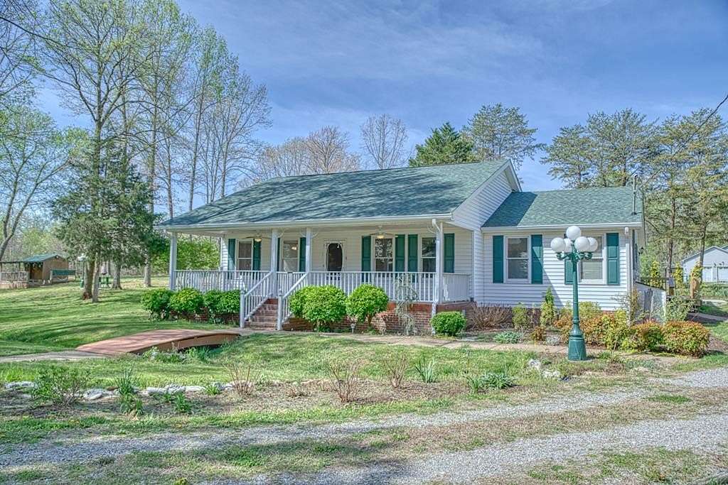 2 Acres of Land with Home for Sale in Cookeville, Tennessee