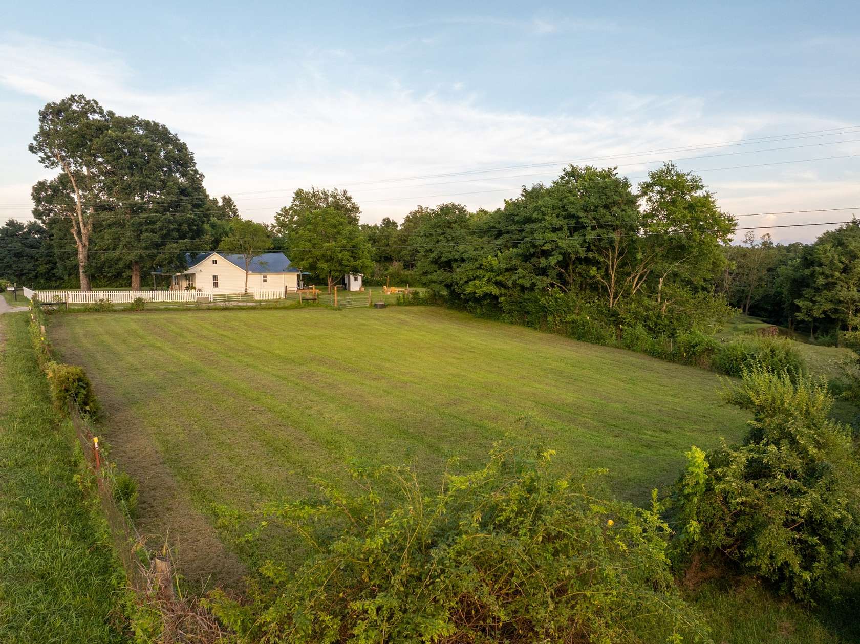 10.7 Acres of Land with Home for Sale in Fairview, Tennessee