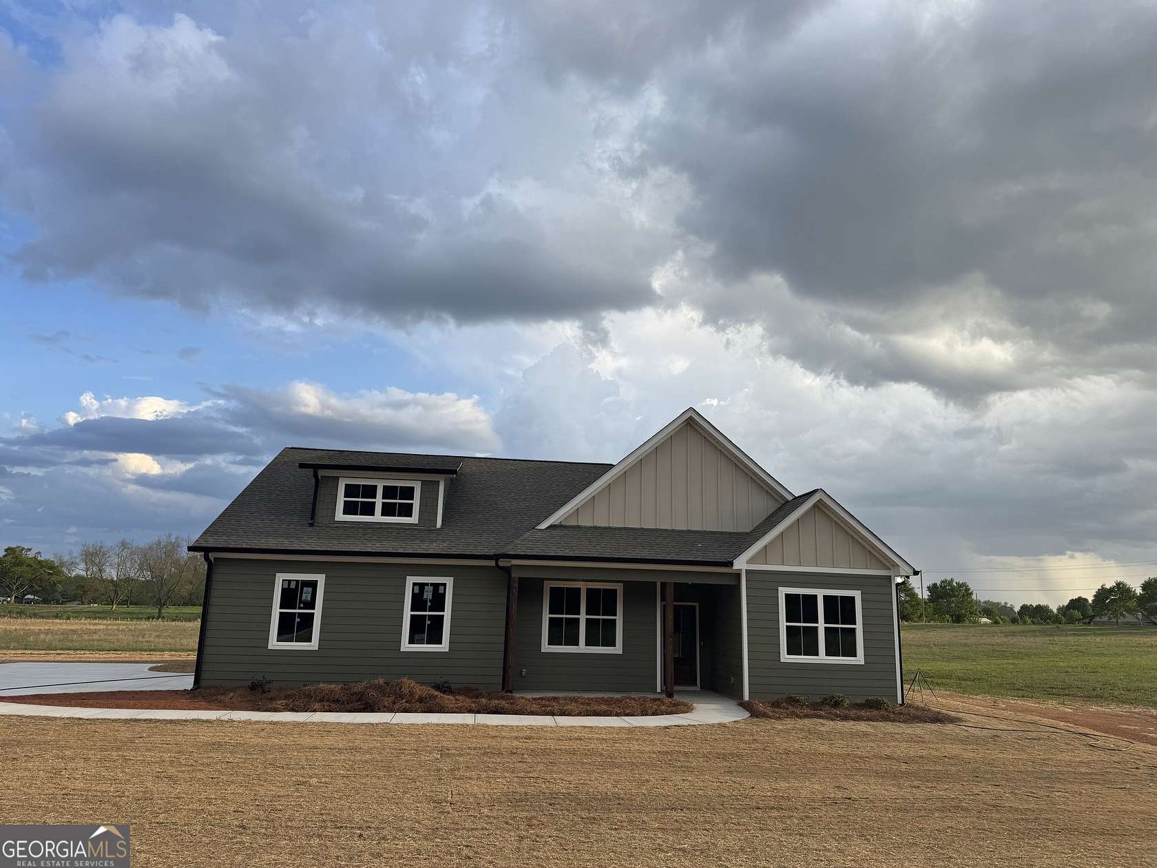 3 Acres of Land with Home for Sale in Williamson, Georgia