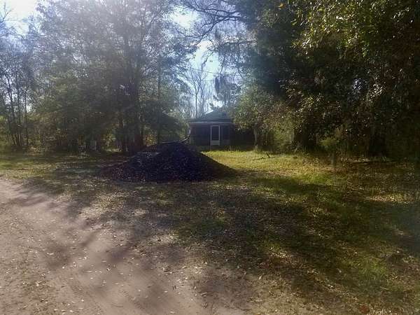 3 Acres of Land with Home for Sale in Saint Helena Island, South Carolina