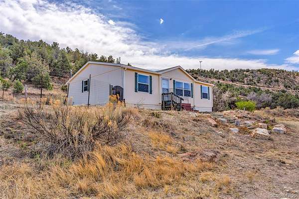 35.1 Acres of Improved Agricultural Land for Sale in Cañon City, Colorado