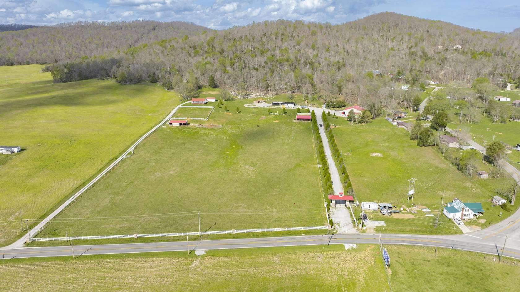 20 Acres of Agricultural Land for Sale in Monticello, Kentucky