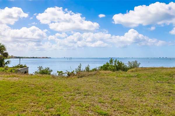 1.36 Acres of Residential Land for Sale in Sarasota, Florida