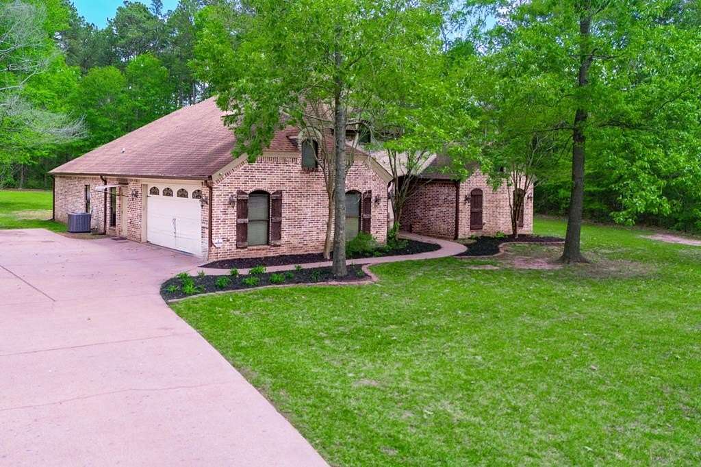 5 Acres of Land with Home for Sale in Huntington, Texas