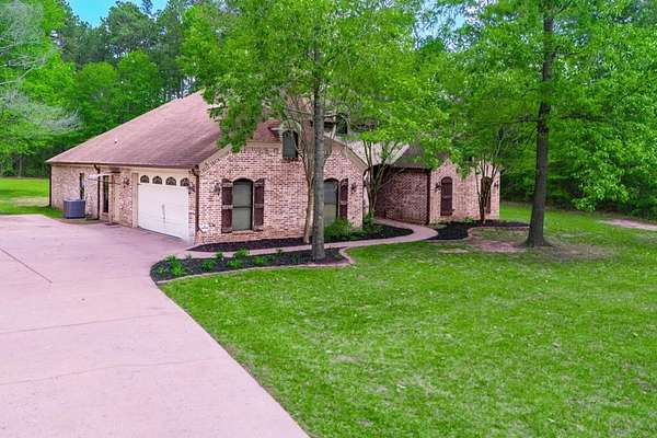 5 Acres of Land with Home for Sale in Huntington, Texas