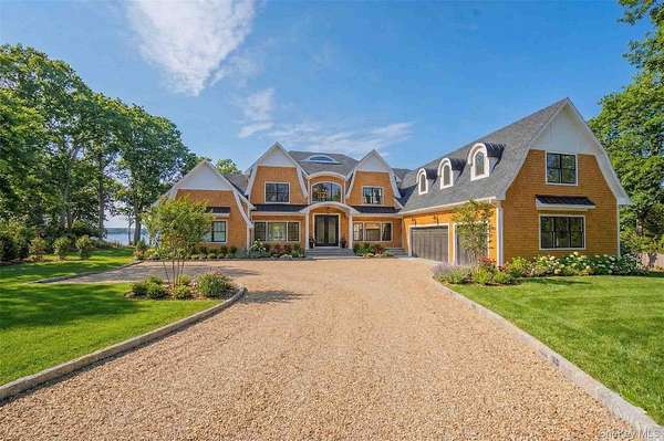 2 Acres of Land with Home for Sale in Asharoken, New York