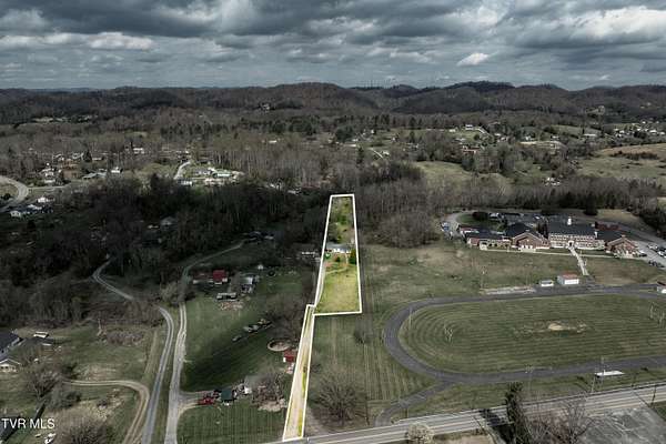 2.1 Acres of Improved Residential Land for Sale in Bristol, Tennessee