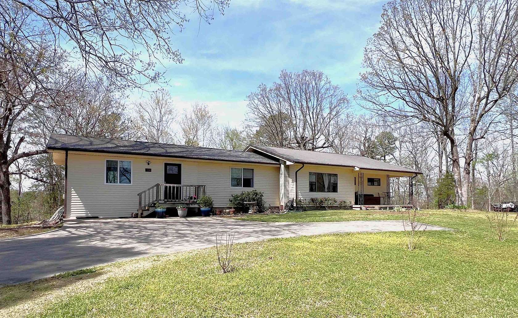 4.13 Acres of Land with Home for Sale in Harriet, Arkansas