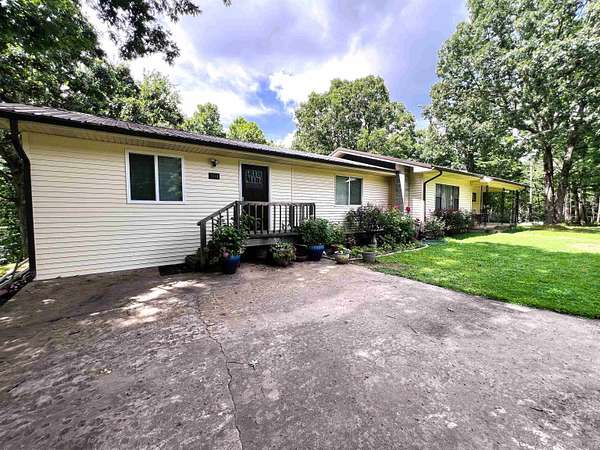 4.13 Acres of Land with Home for Sale in Harriet, Arkansas