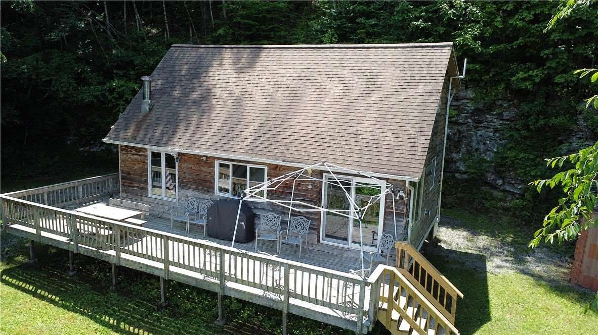 105 Acres of Recreational Land with Home for Sale in Walton, New York