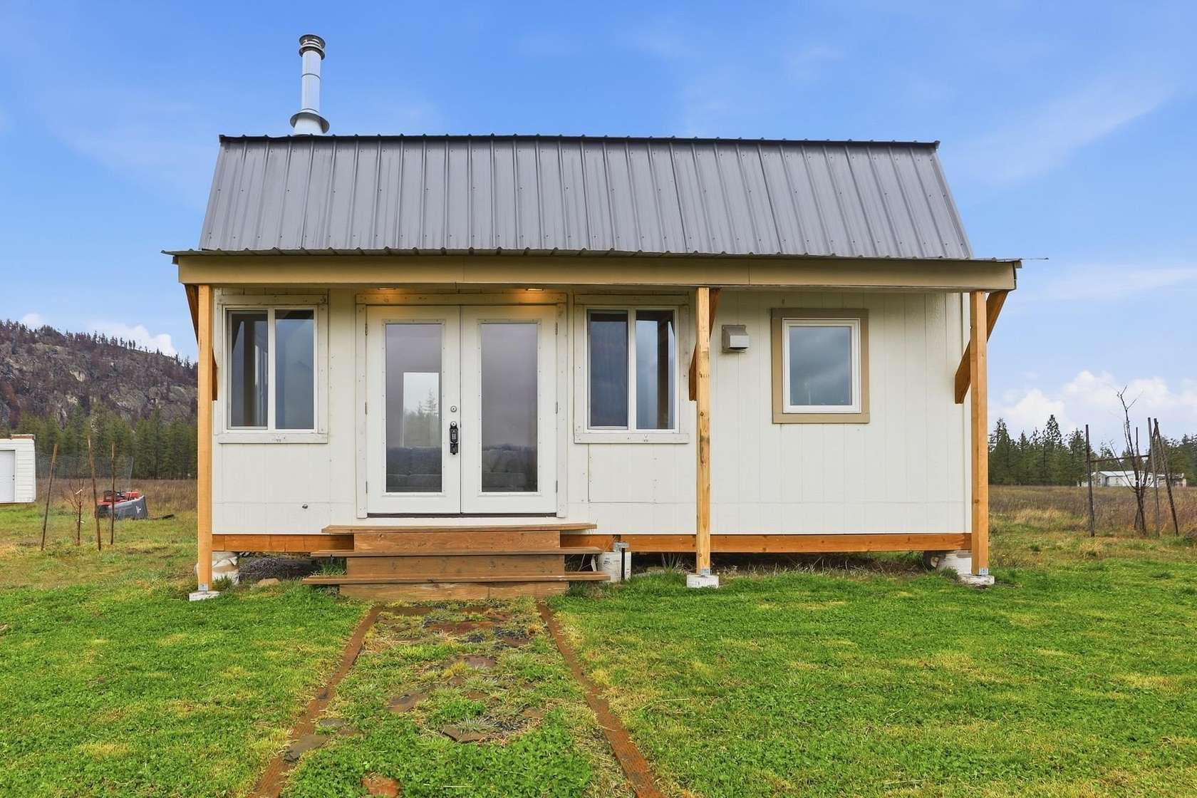 2.1 Acres of Land with Home for Sale in Tumtum, Washington