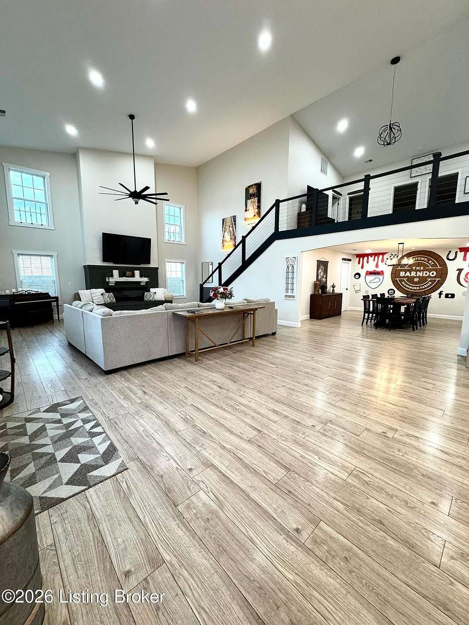 7 Acres of Land with Home for Sale in Bardstown, Kentucky