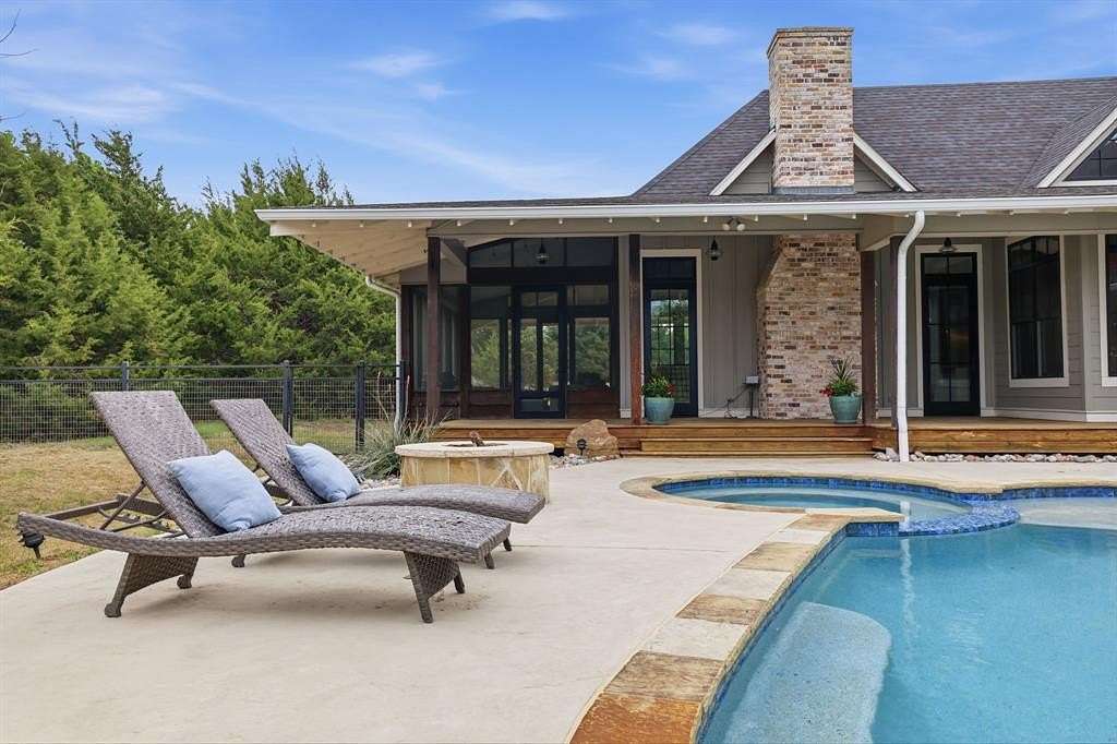 5 Acres of Land with Home for Sale in Melissa, Texas