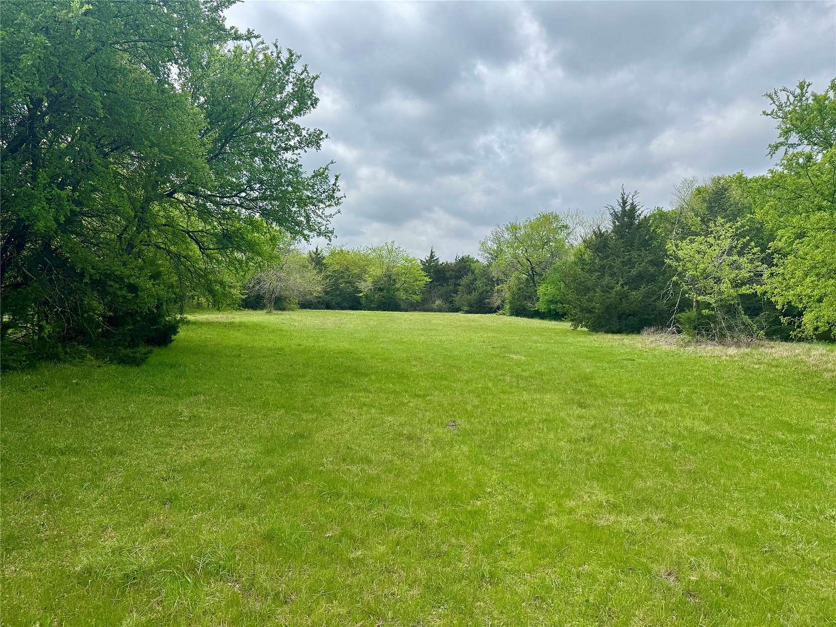 5 Acres of Residential Land for Sale in Greenville, Texas