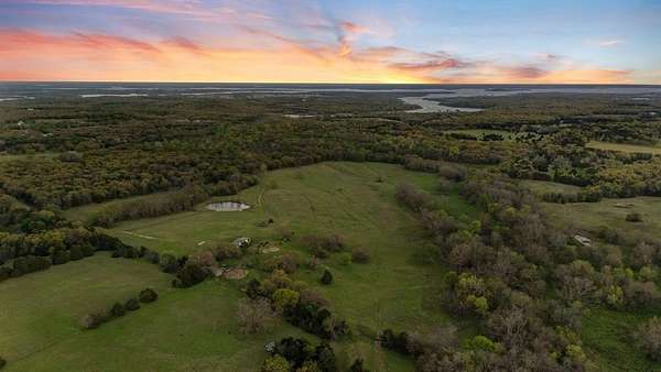 73.3 Acres of Land for Sale in Collinsville, Texas