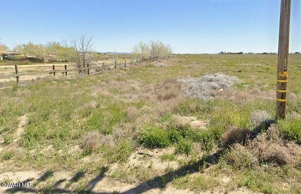 1.25 Acres of Residential Land for Sale in Rosamond, California