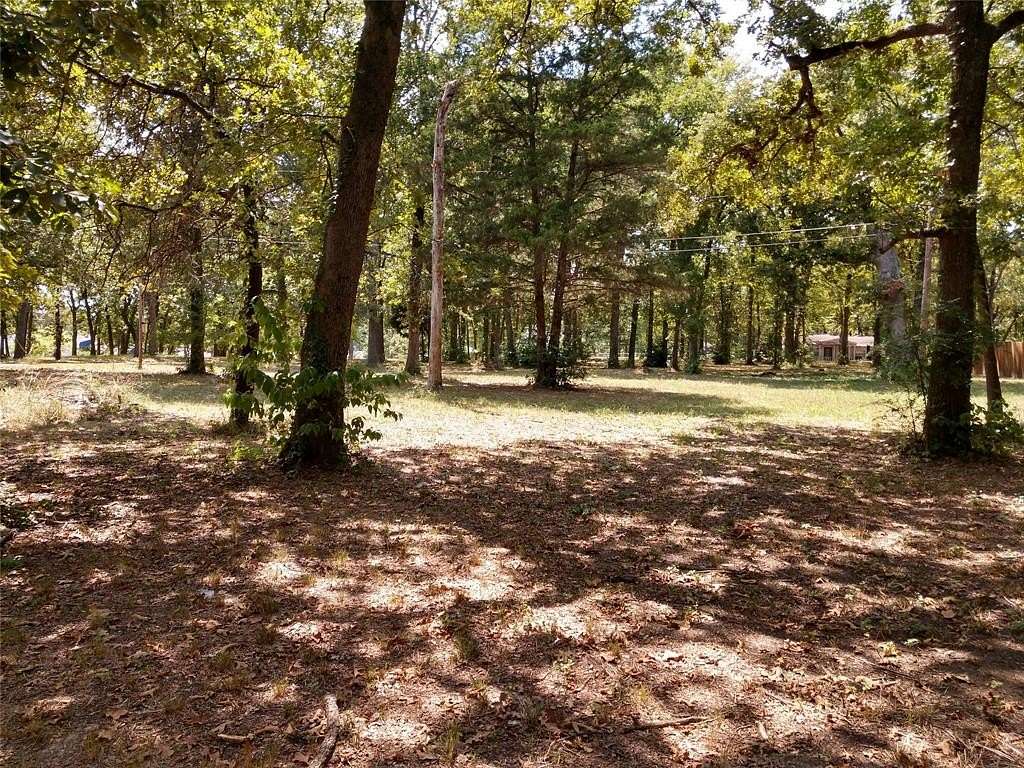 0.39 Acres of Residential Land for Sale in Gun Barrel City, Texas