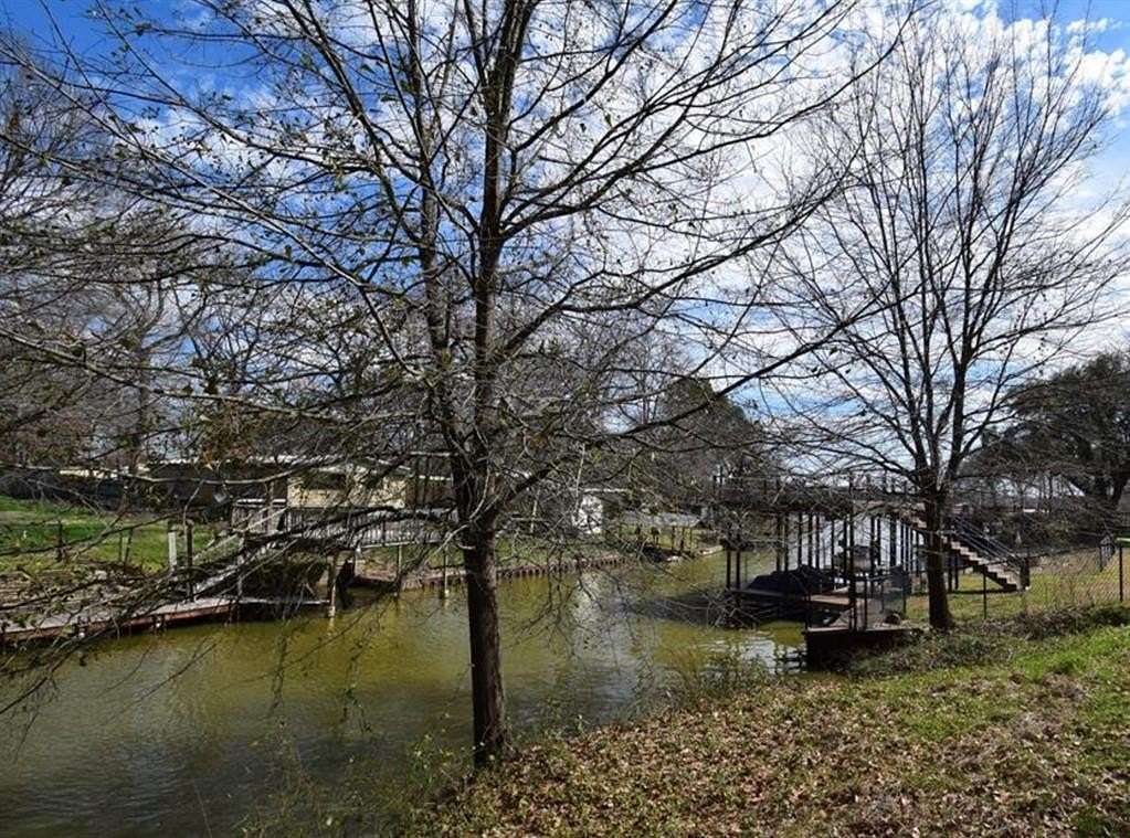 0.31 Acres of Residential Land for Sale in Gun Barrel City, Texas