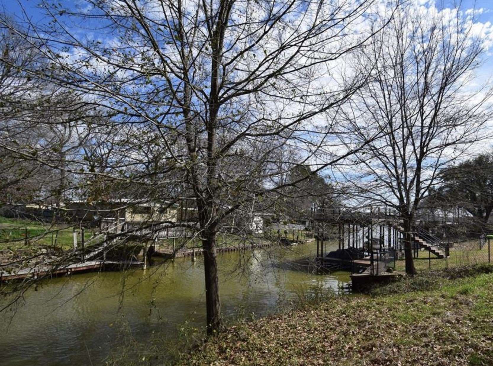 0.31 Acres of Residential Land for Sale in Gun Barrel City, Texas