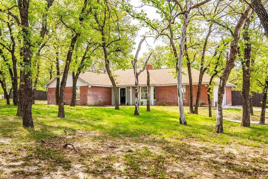 3.2 Acres of Land with Home for Sale in Paradise, Texas