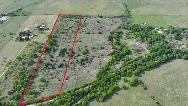 12 Acres of Land for Sale in Rio Vista, Texas