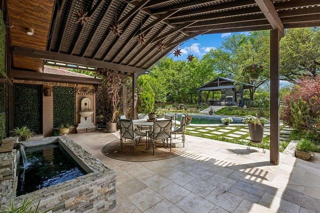 2.89 Acres of Land with Home for Sale in Plano, Texas