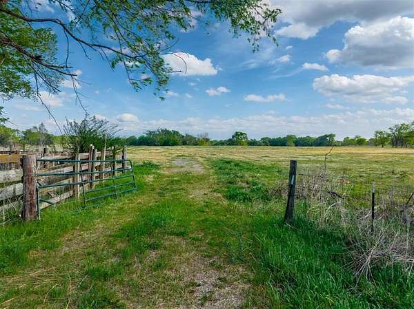 43.5 Acres of Land for Sale in Mount Vernon, Texas