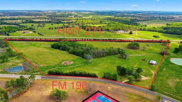 29.8 Acres of Land with Home for Sale in Pattonville, Texas