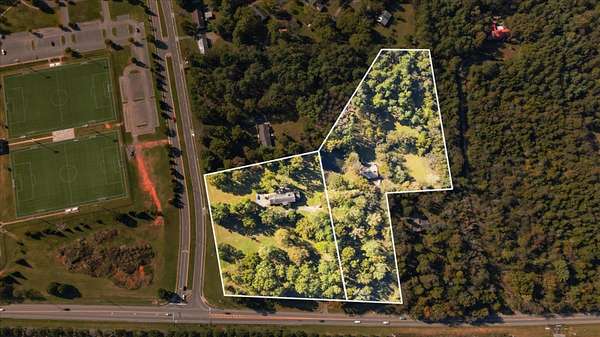 6 Acres of Mixed-Use Land for Sale in Murfreesboro, Tennessee