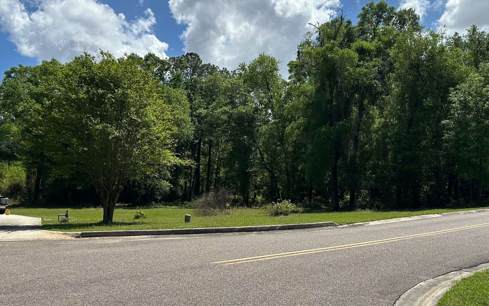 0.5 Acres of Residential Land for Sale in Lake City, Florida